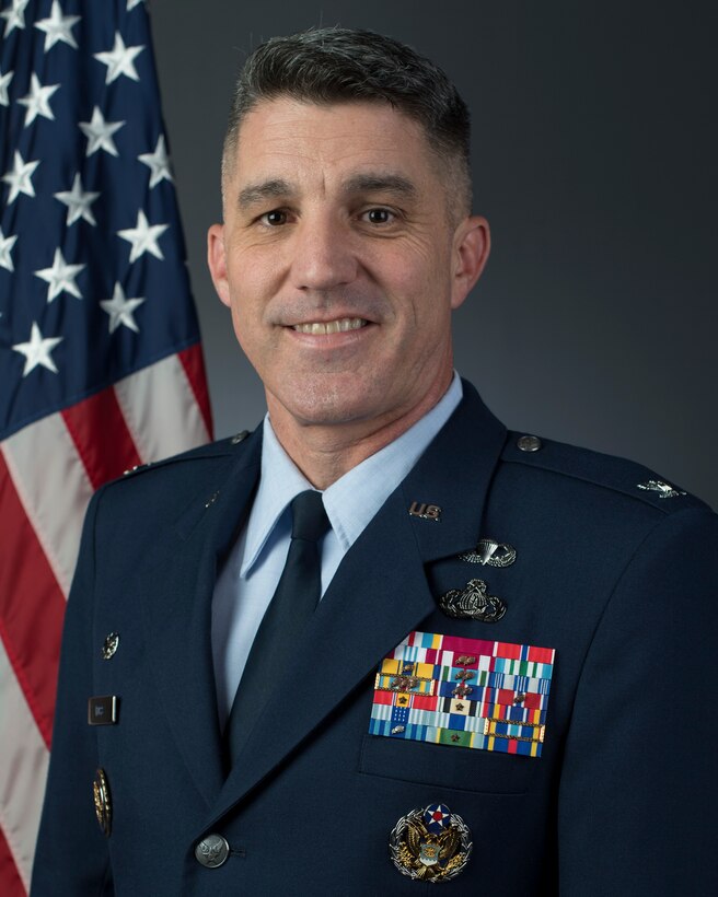 Official bio photo Col. Clinton A. Ross