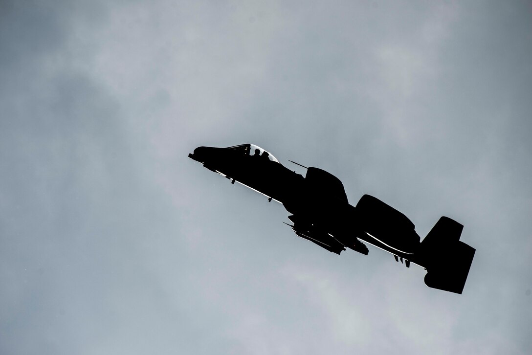An A-10 Thunderbolt II performs a maneuver during RED-FLAG-Alaska