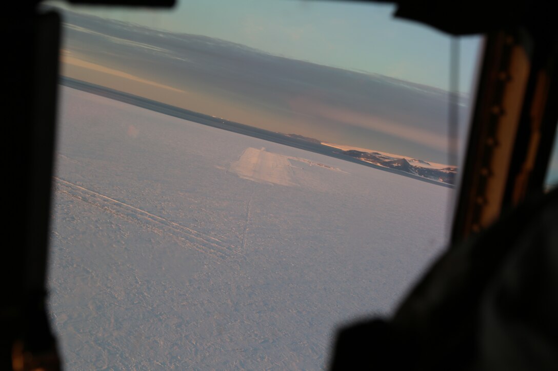 U.S. Air Force Capt. Michael Rivera, 304th Expeditionary Airlift Squadron pilot, positions a U.S. Air Force C-17 Globemaster III to land at Phoenix Runway at McMurdo Station in the Antarctic Feb. 22, 2019. The airfield is part of the National Science Foundation’s U.S. Antarctic Program, and members from the 304th EAS deploy to provide cargo support to researchers.