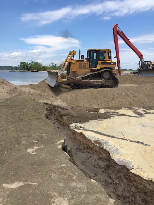 The U.S. Army Corps of Engineers, Omaha District completes an initial breach closure on levee L575 near Percival, IA June 20, 2019.