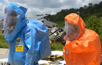 Soldiers and Airmen from the 42nd Civil Support Team are evaluated on core tasks while conducting training at the Buncombe County Training Center June 13 as part of a U.S. Army North validation training exercise in Woodfin, North Carolina.