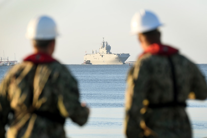 Marine Nationale (French Navy) Landing Helicopter Dock Tonnerre navigates toward the Columbus Terminal Port as part of a deployment stopover June 21, 2019, in Charleston, S.C. U.S. Navy Cmdr. Patrick Sutton, Naval Support Activity Charleston executive officer and 628th Mission Support Group deputy commander, spoke with leaders of LHD Tonnerre to ensure the crew received support during their stay in Charleston. Engagements such as this provide opportunities to strengthen partnerships between allies.