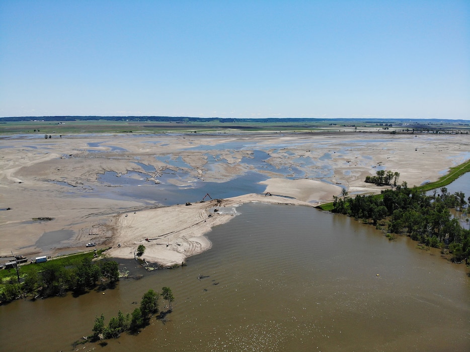 Aerial view showing Levee 575a progress as of June 24, 2019.