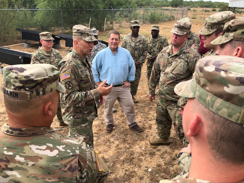 Army Reserve civil affairs Soldiers train, help Texas communities