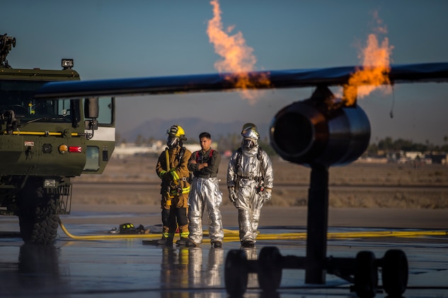 MCAS Yuma ARFF Marines Conduct Live-Burn Training > Marine Corps Air ...