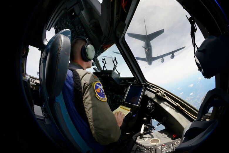 14th Airlift Squadron Aircrew Conducts Integrated Mission Sortie