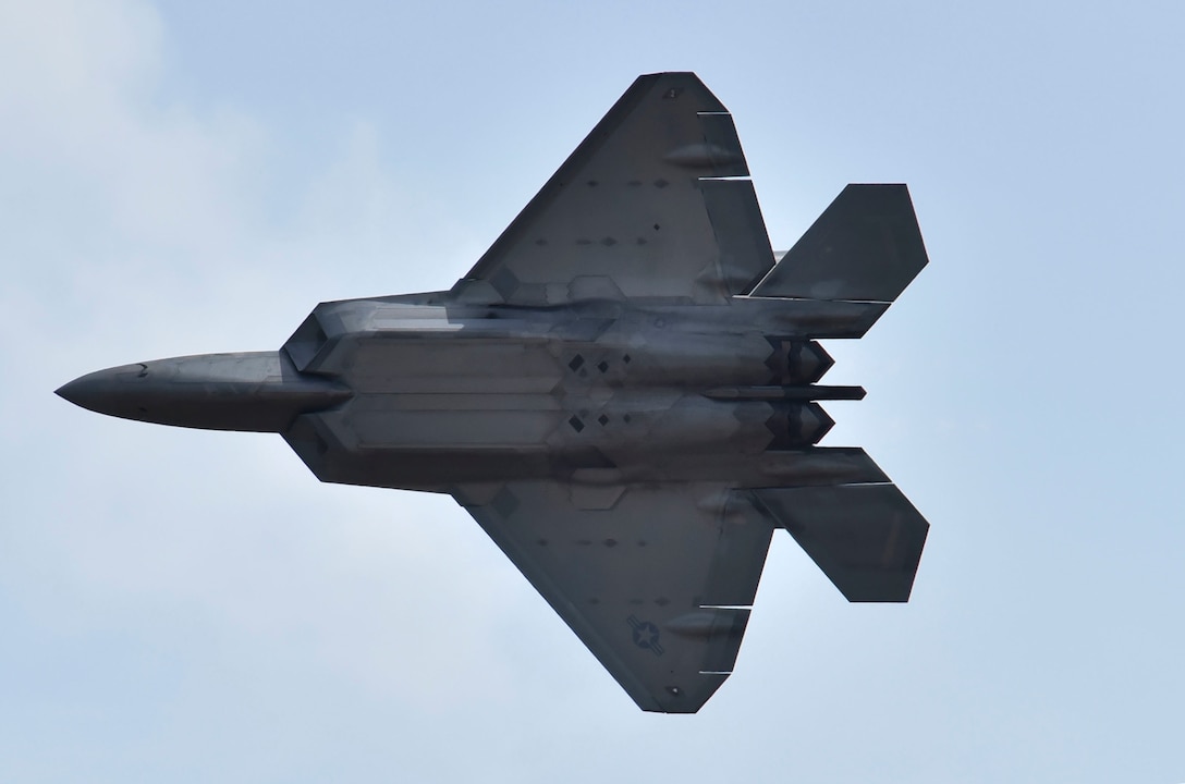 An Air Force F-22 Raptor