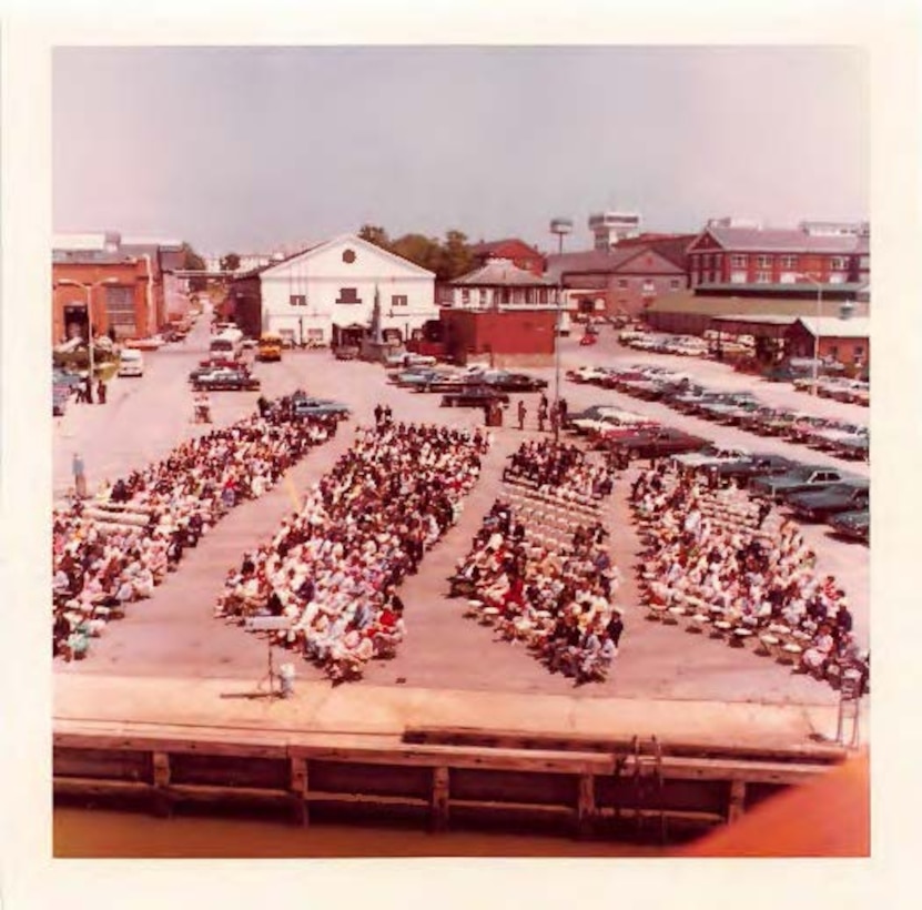 1978 COMMANDANT CHANGE OF COMMAND ADM HAYES