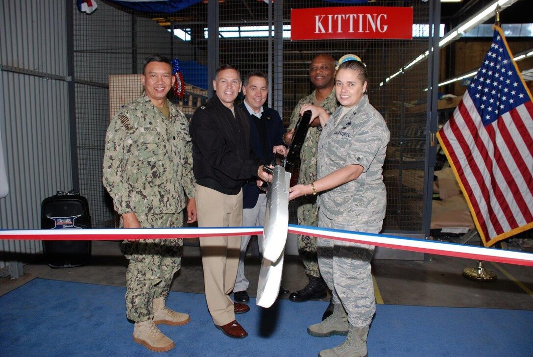 DLA Aviation San Diego teaming up to improve warfighter support one kit at a time