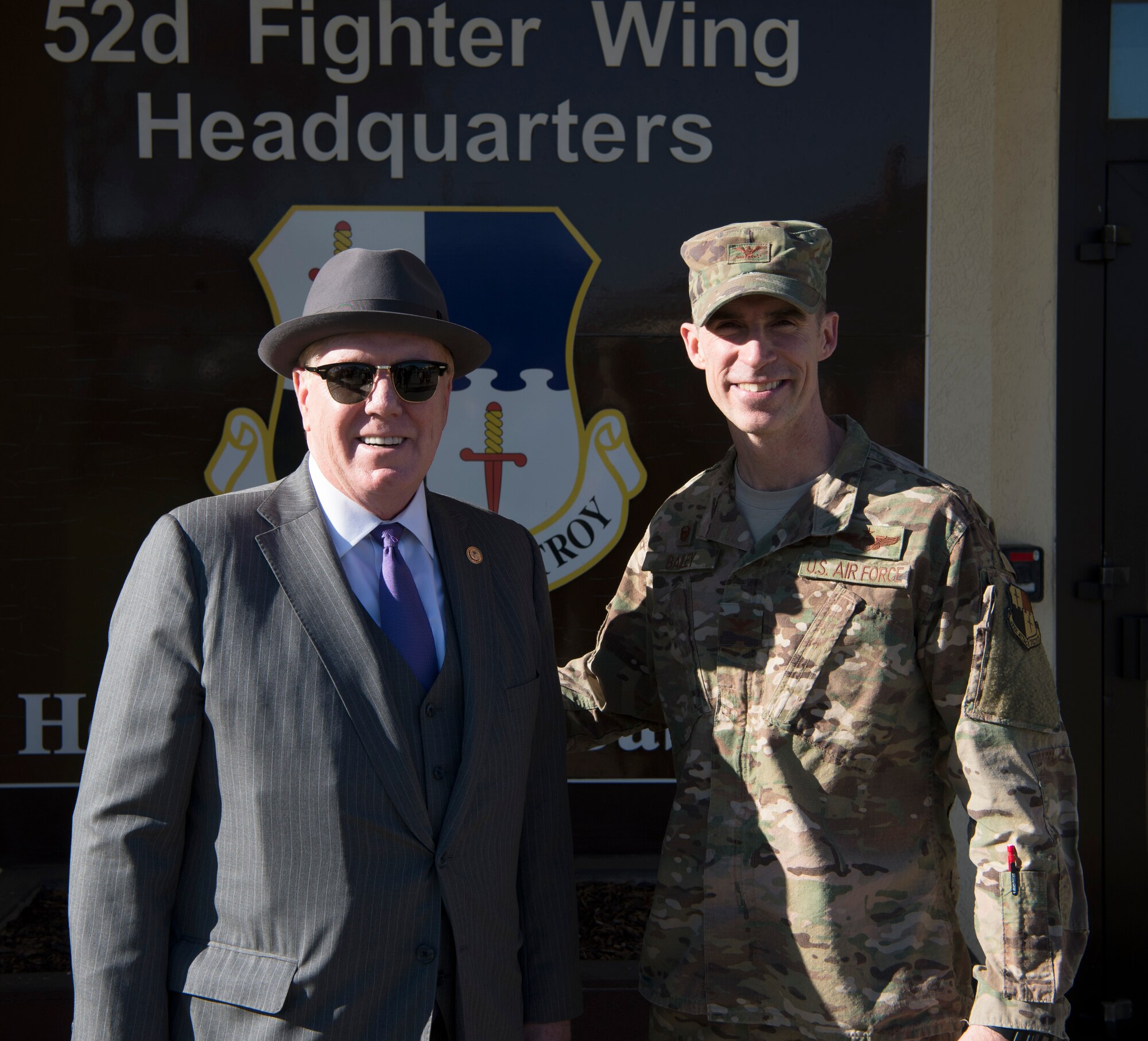 Evans visited Spangdahlem AB to meet with base leadership and express his gratitude to the Spangdahlem AB honor guard for their services.