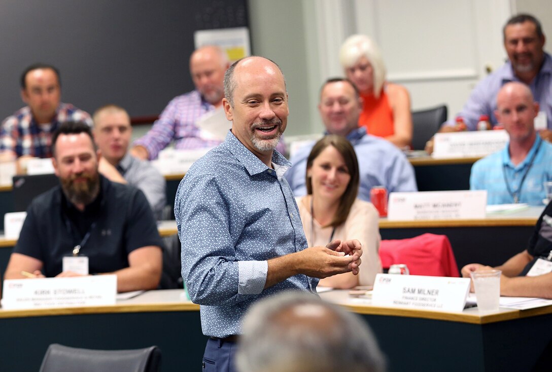 Professor Jared Harris teaches a session during one of the Darden School’s custom programs.