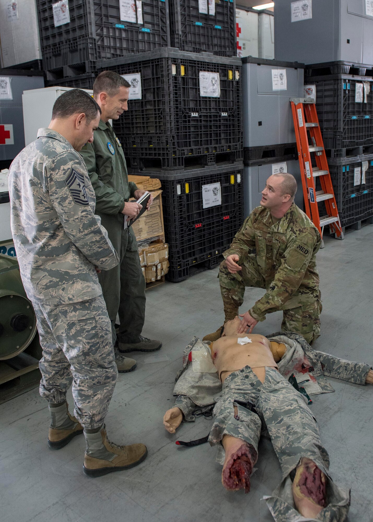 5th AF, USFJ commander tours Yokota