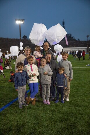 US service members volunteer in lantern festival