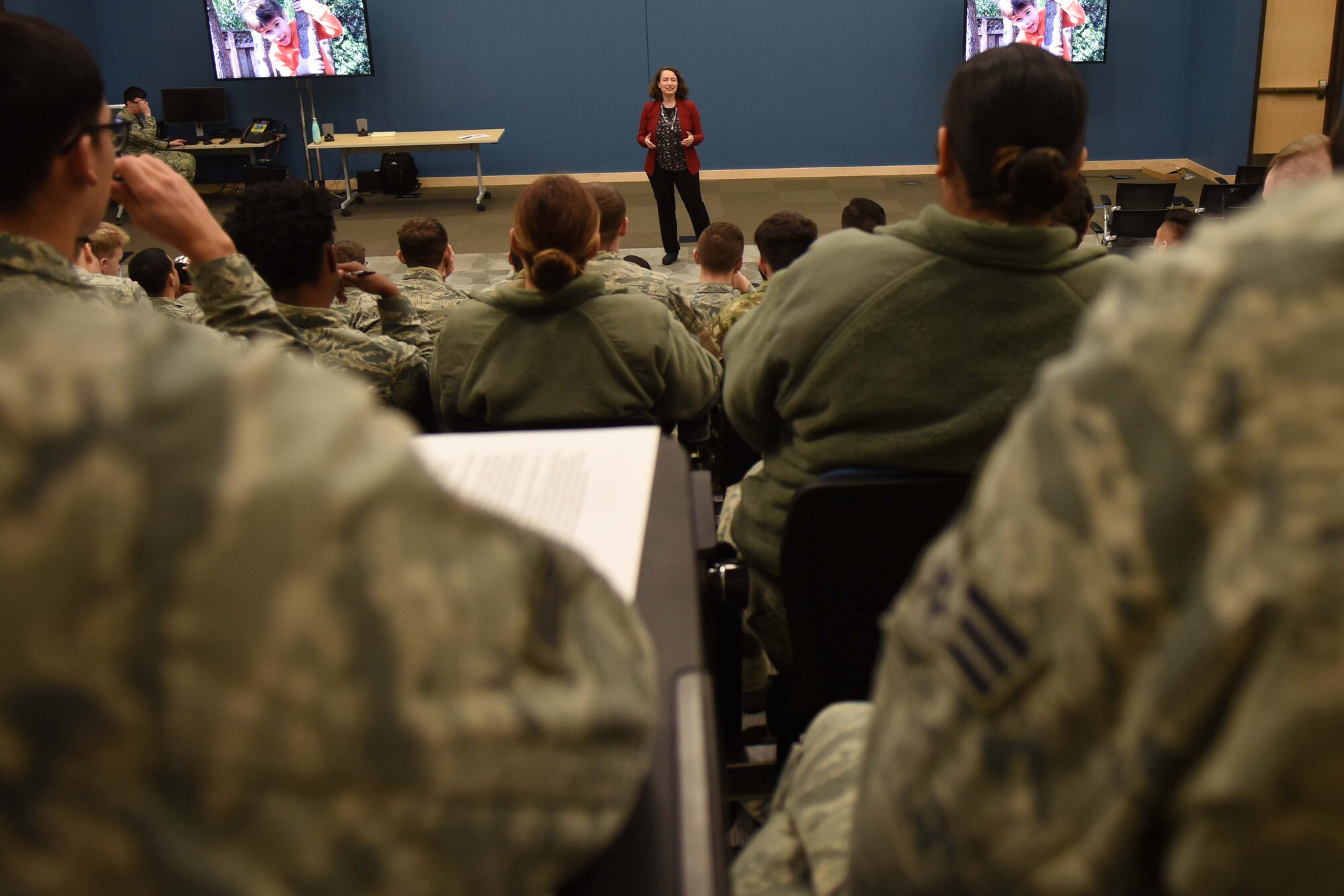 548th ISRG Looks ‘Outside the Box’ to Develop Air Force Leaders