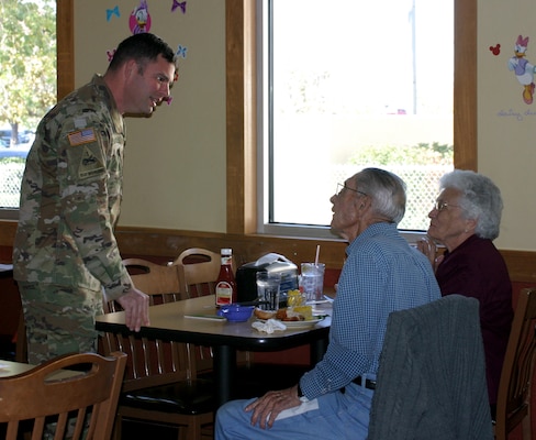 Albuquerque District Commander Lt. Col. Larry Caswell, Jr., visits with retirees who attended the luncheon, Nov. 9, 2018.