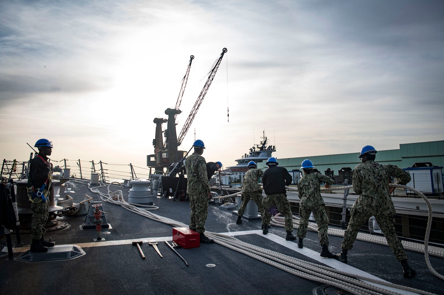 USS Donald Cook Departs Algiers, Algeria