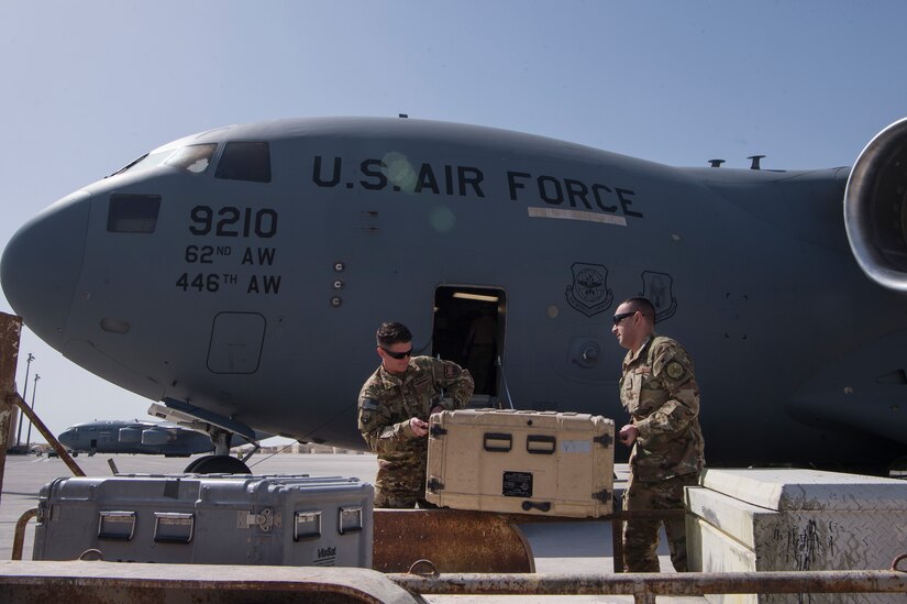 AUAB power projection: ‘Viper’ team creates airborne uplink > Nellis Air Force Base > News