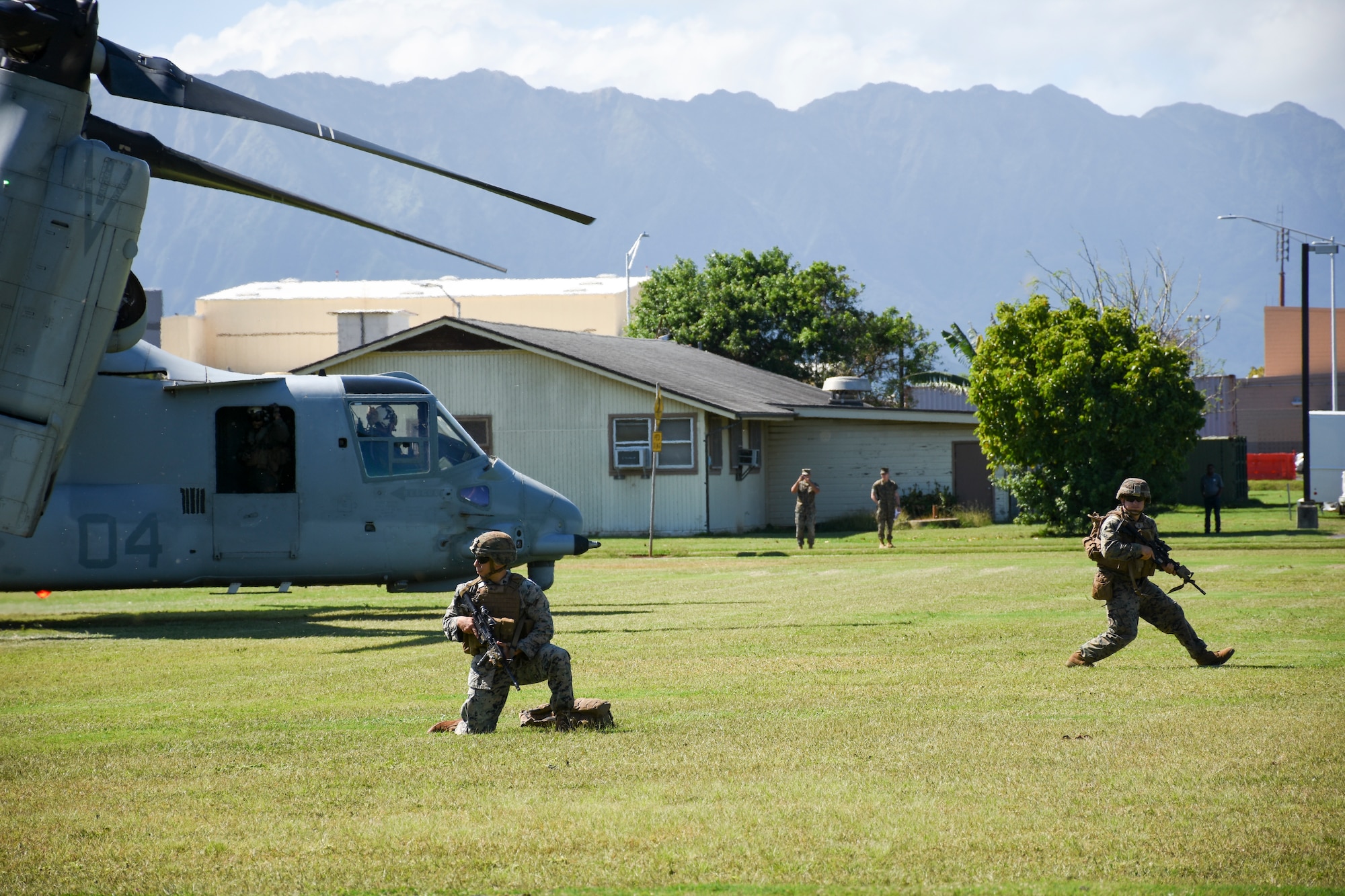 Reserve Citizen Airmen, Marines conduct CSAR training in Hawaii