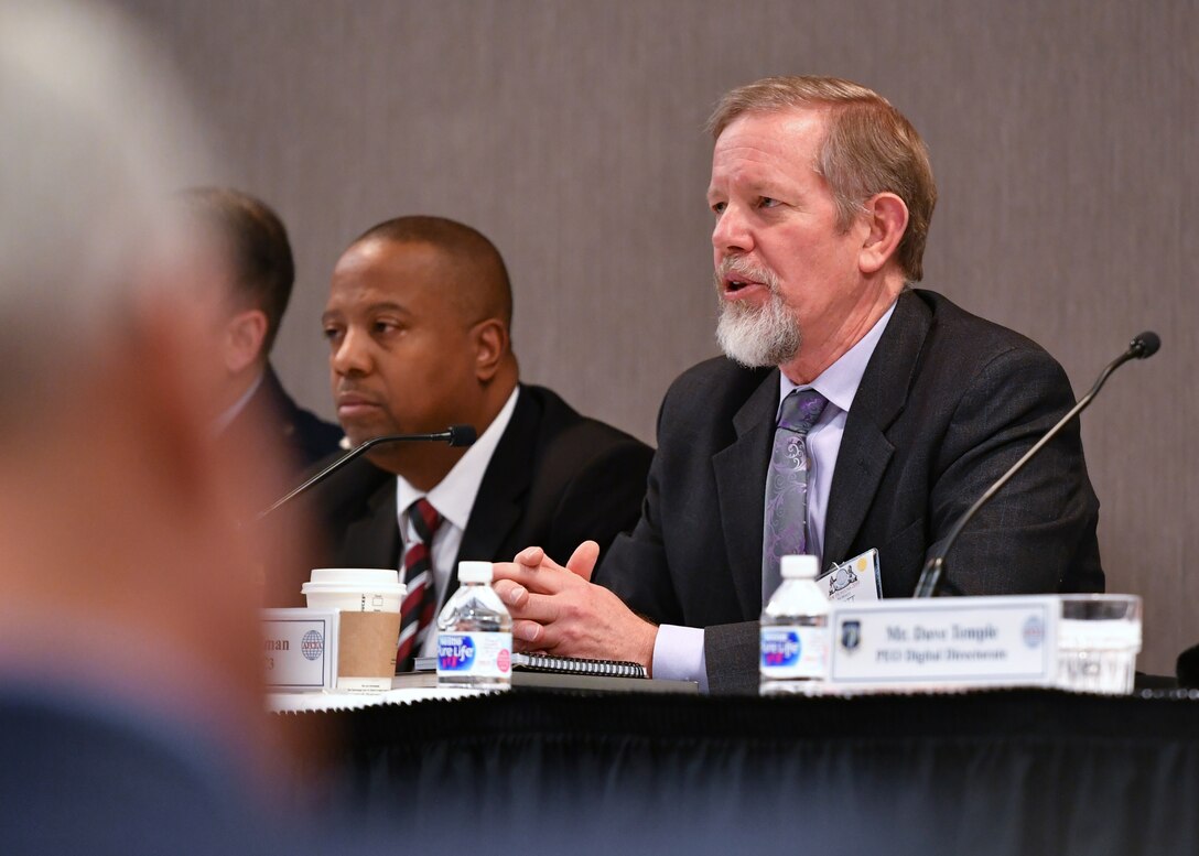 New Horizons speakers: Take measured risks to achieve results