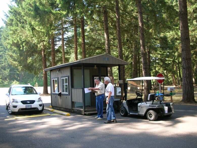 Schwarz Campground booth