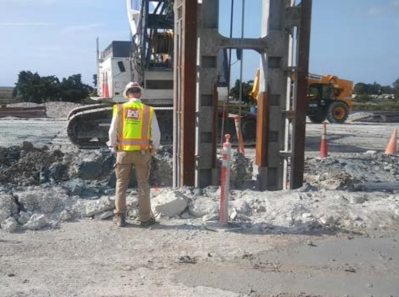 Greg Hammer of the Huntington Districts (DSMMCX) completed a DSAC-U detail to the Jacksonville District (SAJ) office to assist with the Herbert Hoover Dike cutoff wall constructio