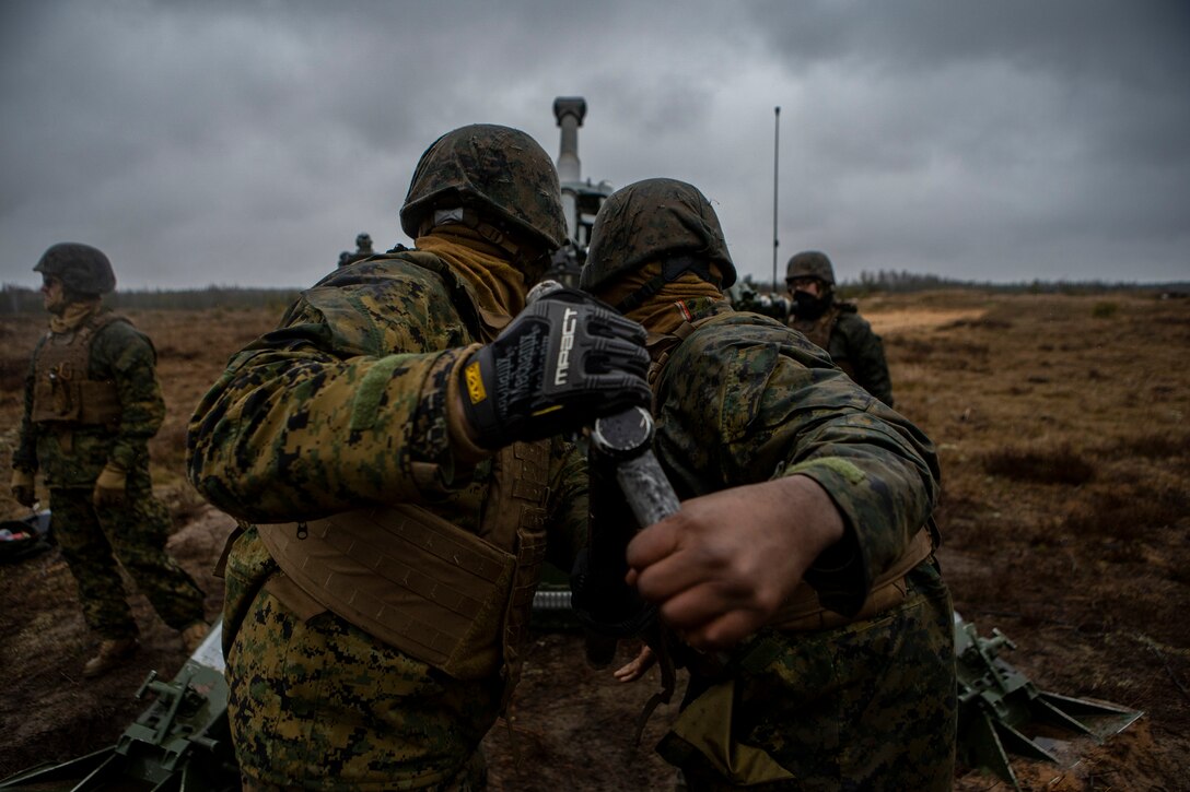 Marines Fire M777 Howitzers in Latvia During Exercise Dynamic Front 19