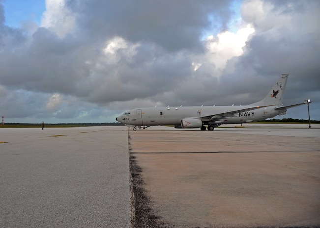 US, UK, Japan Maritime Forces Practice Submarine Hunting