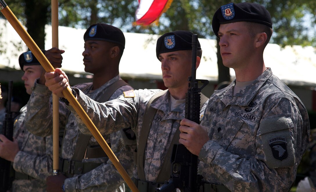 101st Airborne Soldiers in a memorial ceremony in Chef-Du-Pont, France