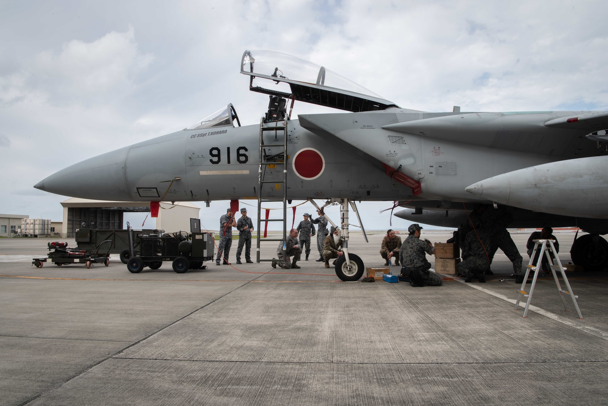 JASDF and USAF host bilateral weapons load training