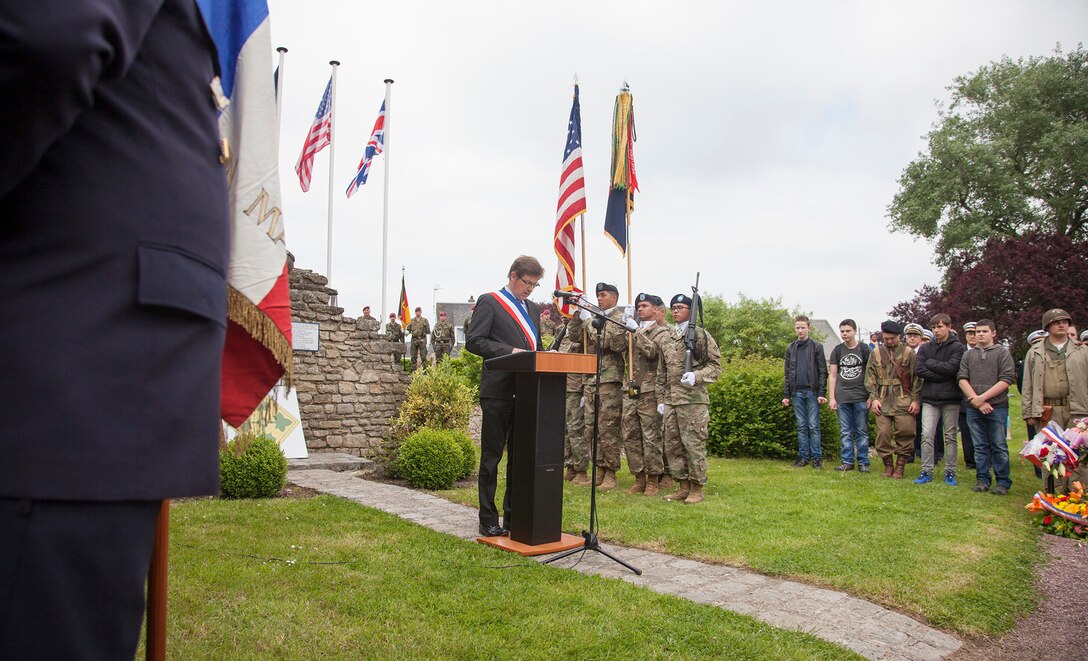 U.S.and French dignitaries in Montebourg, France