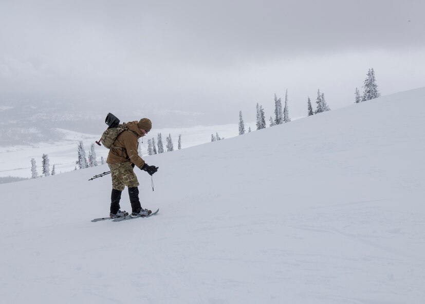 Airmen participate in avalanche training