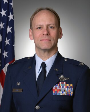 Official photo of Col. Joseph D. Janik, 910th Airlift Wing Commander.