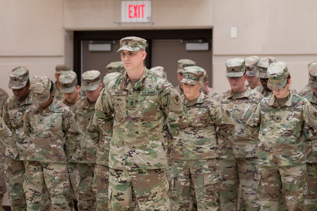 Memorial service for fallen Soldiers