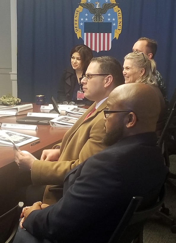 Director of the Office of the Chief Management Officer, Department of the Navy, visits DDNV