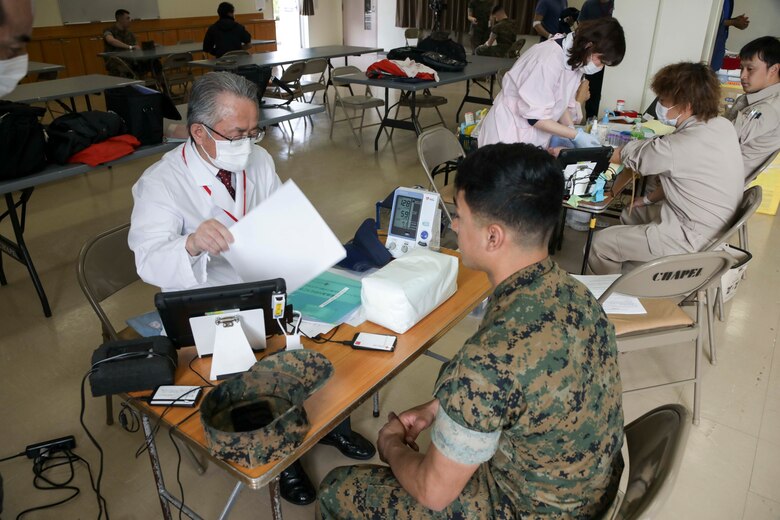 命を救う1パイントの血液 > Marine Corps Air Station Iwakuni 命を救う1パイントの血液 > Marine Corps Air Station Iwakuni