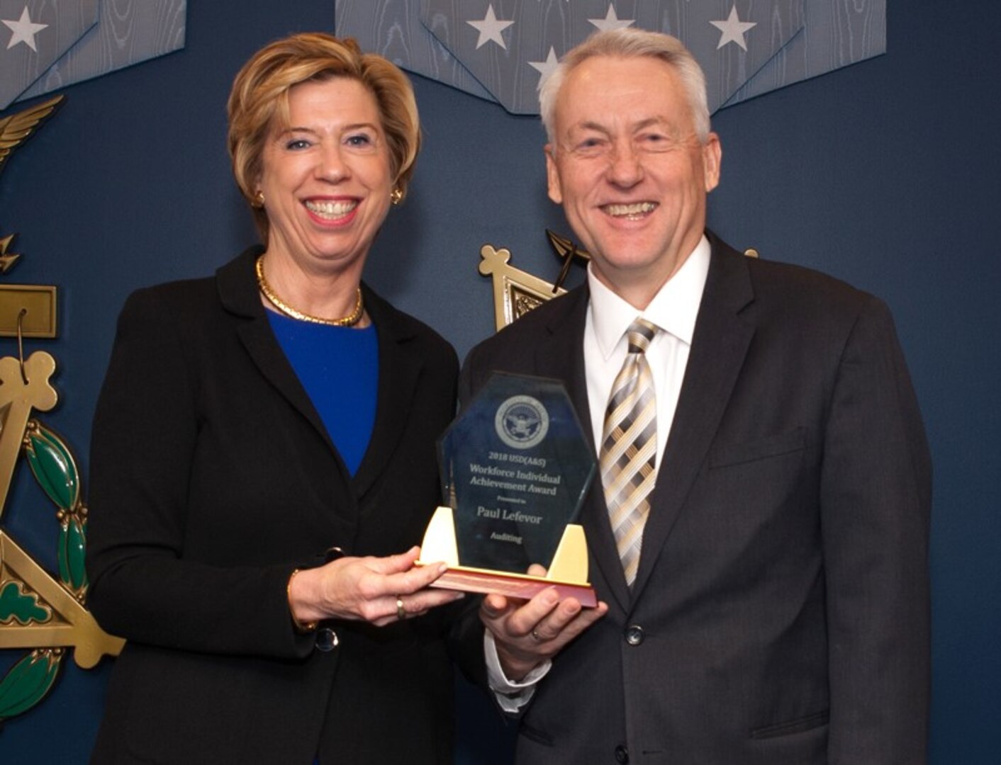 DCAA Auditor wins Defense Acquisition Workforce Award > DCAA > Article View