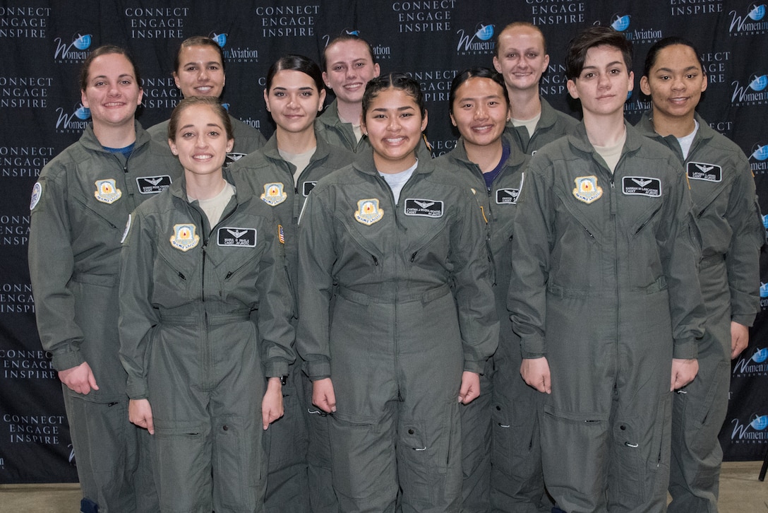 New Air Force JROTC pilots attend female aviator conference