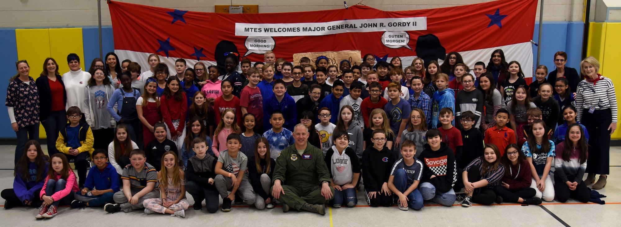 USAF EC commander visits Manchester Township Elementary School