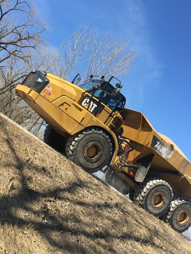 USACE works on Union Dike restoration after March 2019 runoff event Mar. 22, 2019. (Photo by Capt. Ryan Hignight)