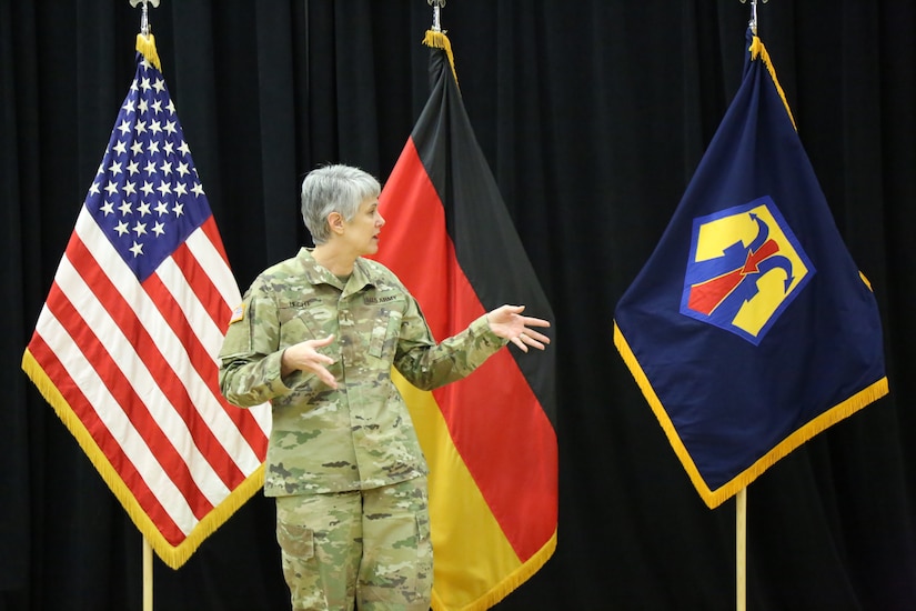 Chief Warrant Officer Five Vikki Hecht assumed responsibility as the Command Chief Warrant Officer of the 7th Mission Support Command during a ceremony March 23 at the Kaiserslautern Community Activity Center, Germany.