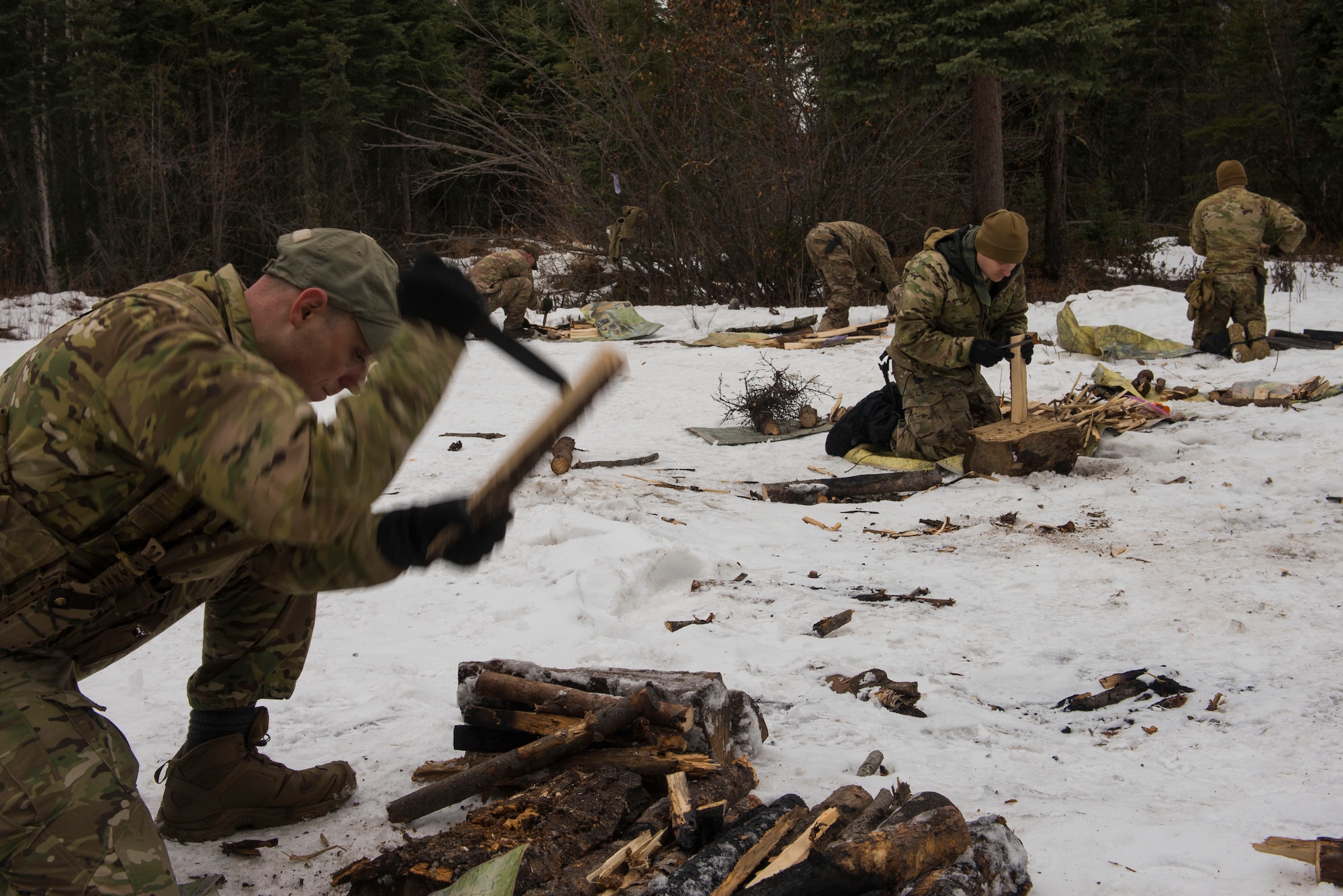 The five-day course teaches the basic survival skills such as preparing fire wood, building a fire with minimal tools and resources, catching food and signaling methods.