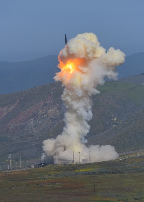 A test of the nation's Ground-based Midcourse Defense system,
was conducted from North Vandenberg Monday, March 25 at 10:32 a.m. PDT by 30th Space Wing officials,
the U.S. Missile Defense Agency, and U.S. Northern Command.