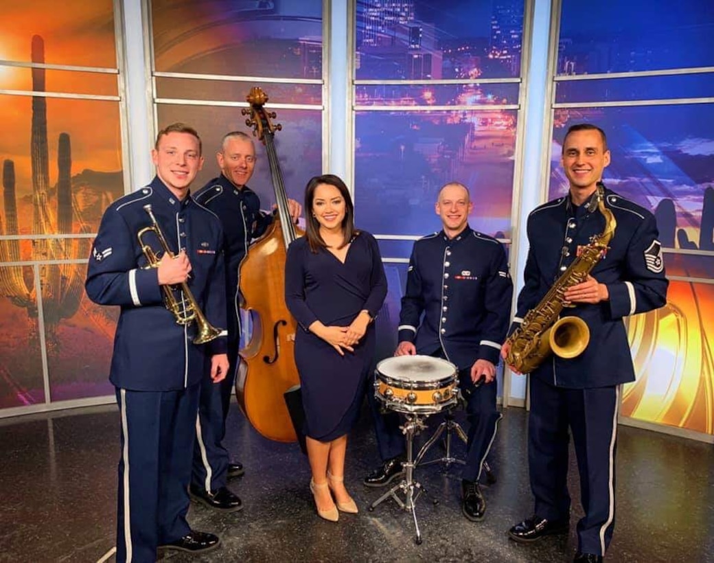 The Commanders live on Tucson News Now