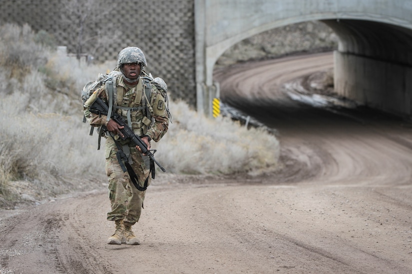 Army Reserve Soldiers put warrior skills to the test in joint command competition