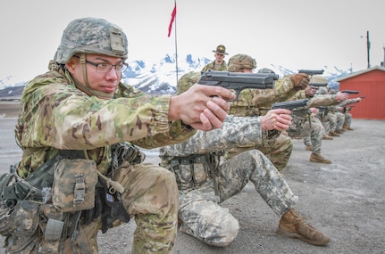 Army Reserve Soldiers put warrior skills to the test in joint command competition