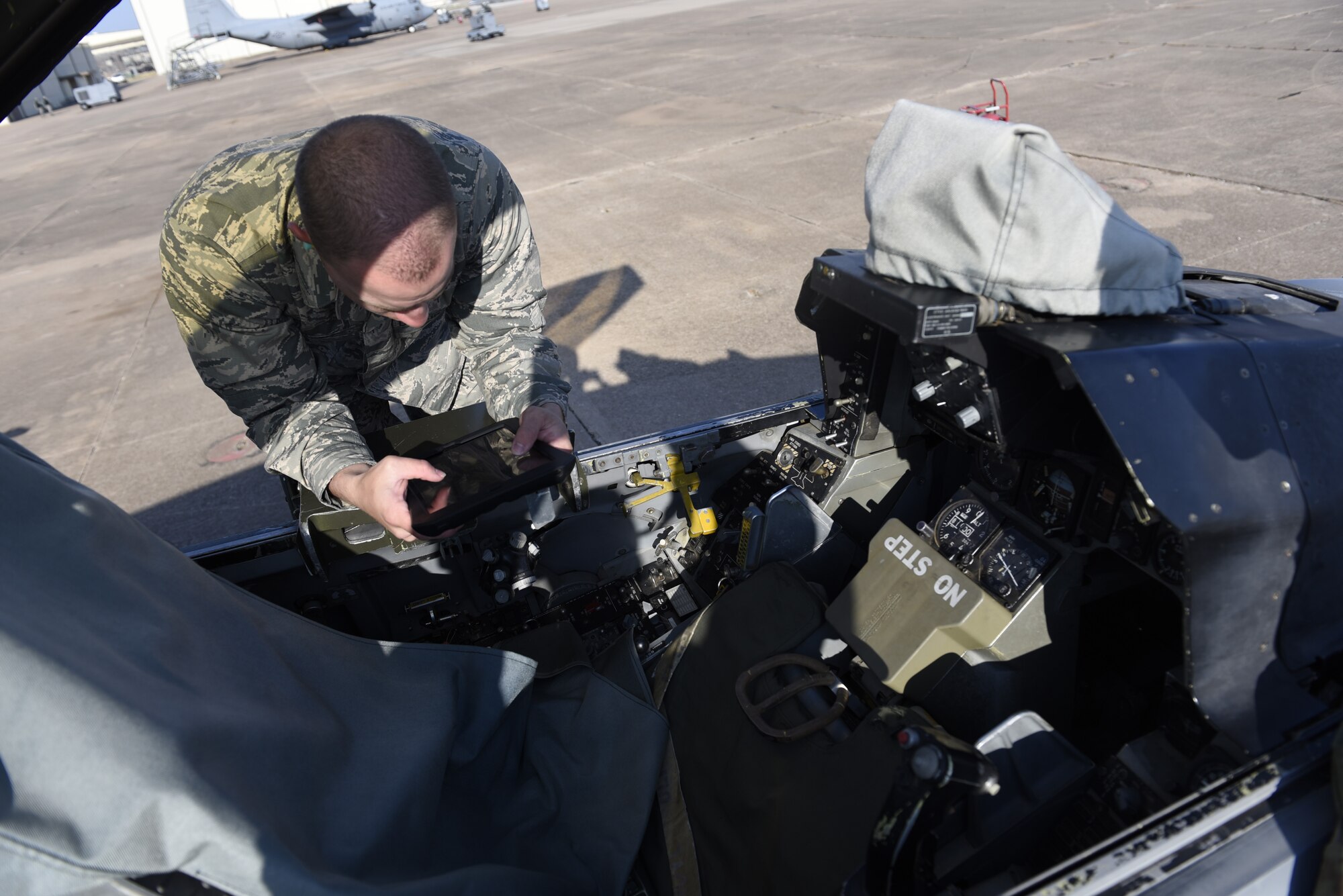 Sheppard Airmen perform a safe for maintenance check