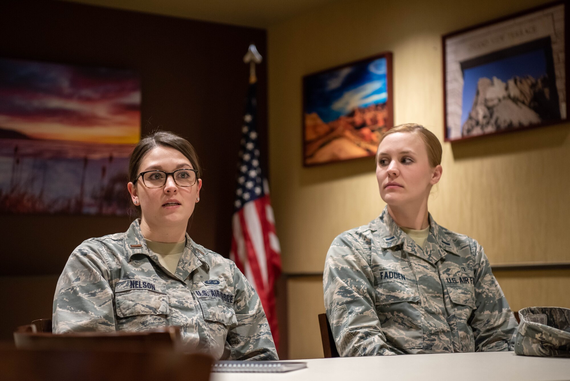 Airmen attend the inaugural 28th Bomb Wing Women’s Lean In Circle at the Raider Café conference room on Ellsworth Air Force Base, S.D., March 26, 2019. Both men and women serving on Ellsworth AFB were invited to attend to discuss and break down barriers to success and happiness that are based on gender. (U.S. Air Force photo by Tech. Sgt. Jette Carr)