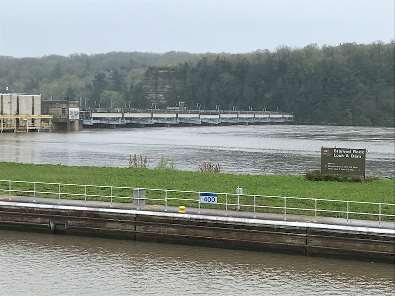 Starved Rock Lock and Dam