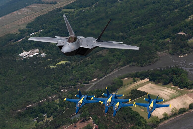 F 22 Raptor Makes Historic Flight With Blue Angels Edwards
