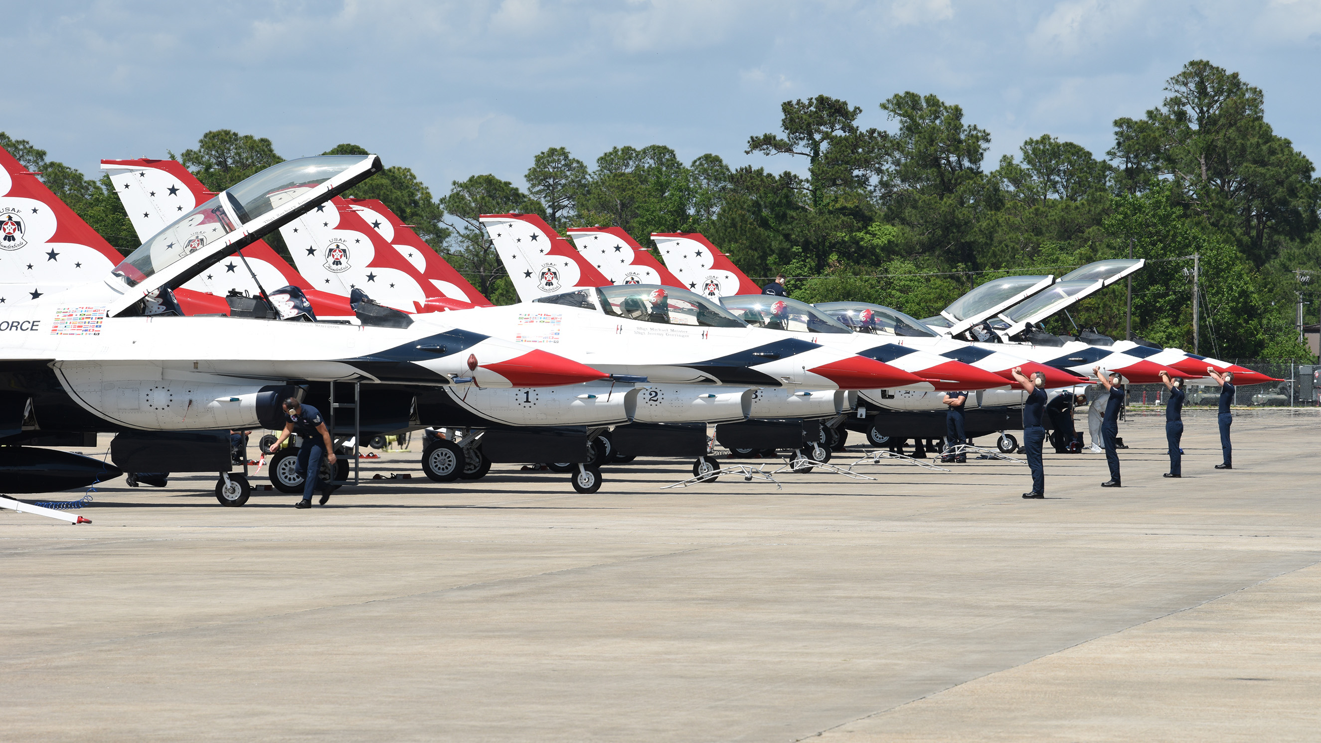 Thunderbirds touch down for Keesler & Biloxi air show > Keesler Air